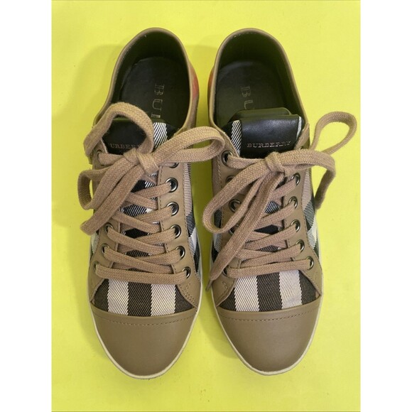 Burberry Vintage Housecheck Low Top Vulcanized Sneaker Size 6.5 - Picture 1 of 8